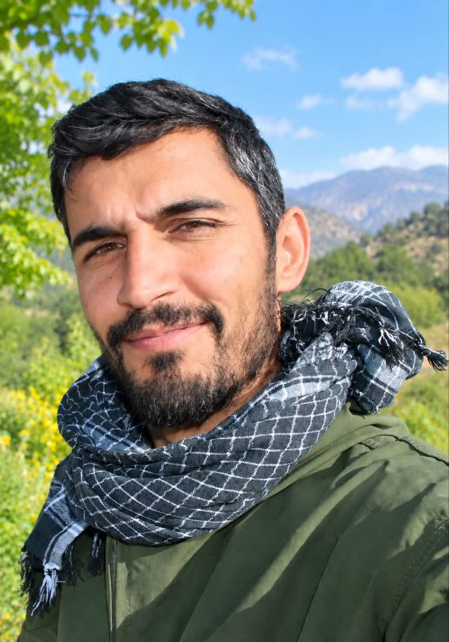 عباس اسحاقی